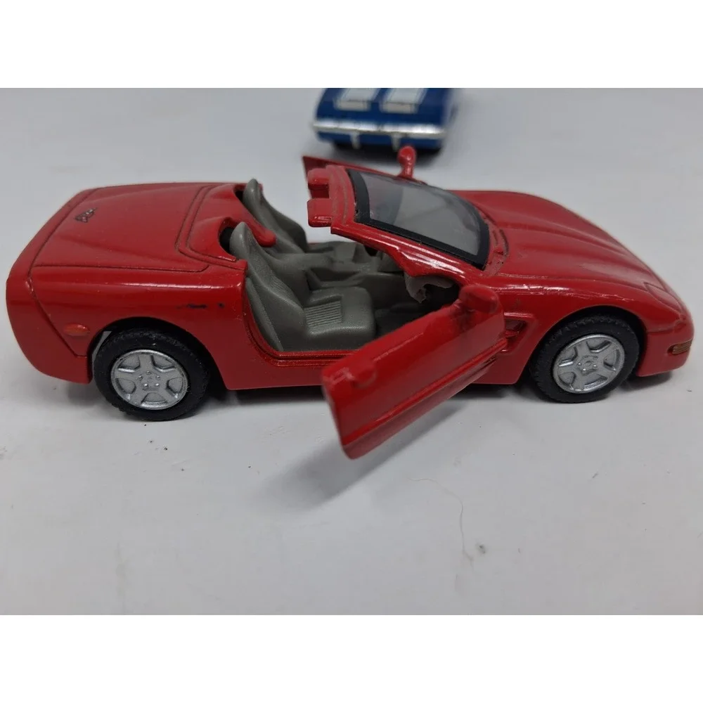 Ertl 1969 Camaro Z28 Blue & 1998 Corvette Red 1:43 Diecast Model Car Lot. W